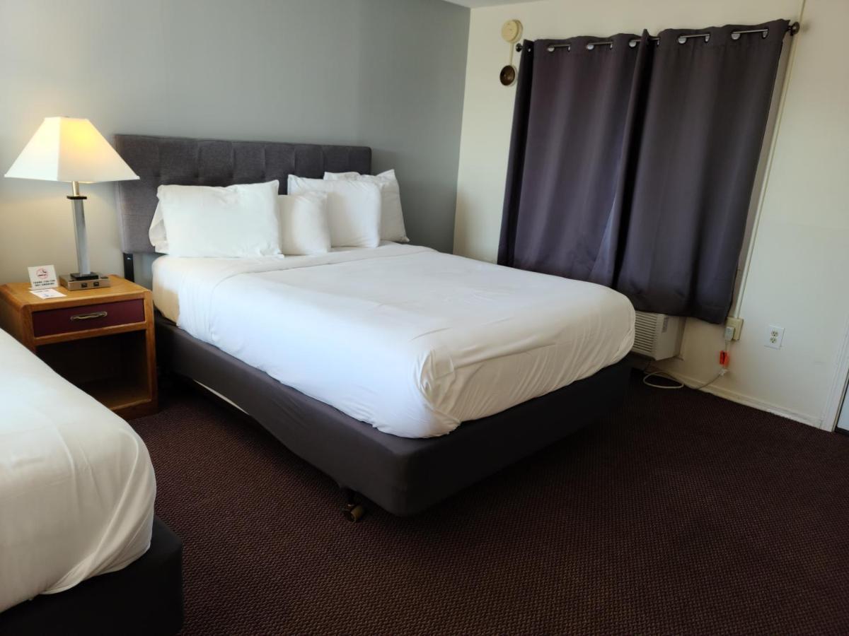 Hampton Harbor Motel エクステリア 写真