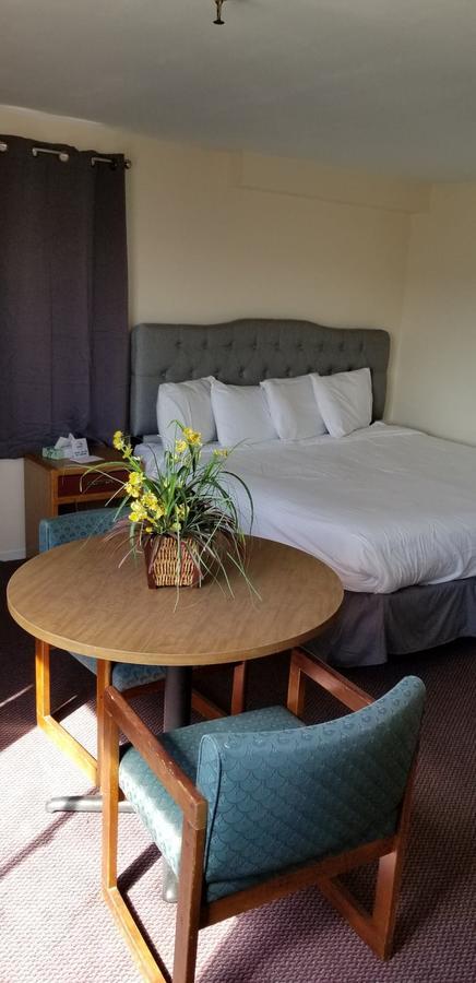 Hampton Harbor Motel エクステリア 写真